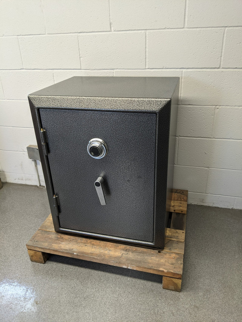 Load image into Gallery viewer, Ironman 3024 1500 Series Small Personal Gun Safe
